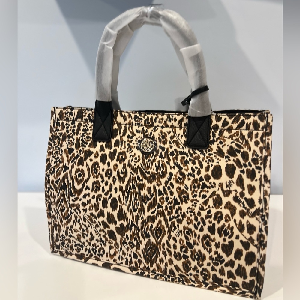 Lilly Pulitzer Winstead Tote NWT - Picture 11 of 16